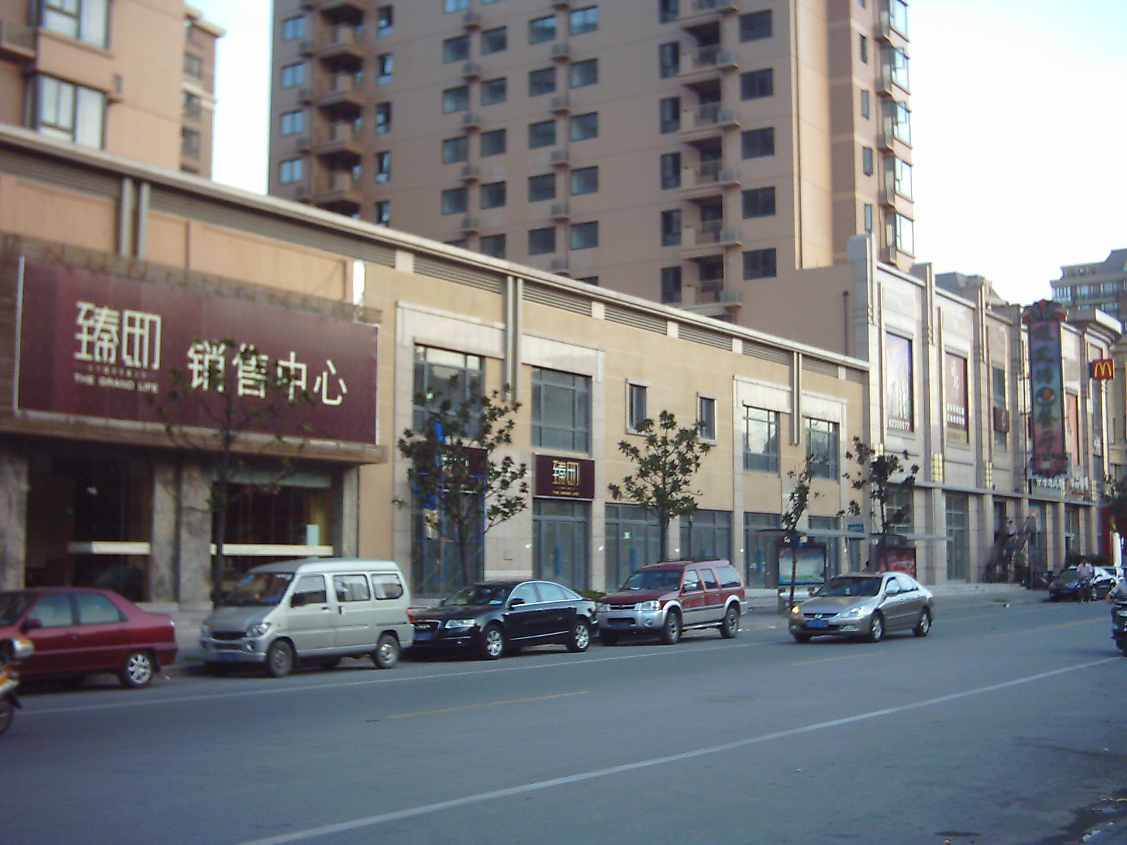 长宁区地铁北新经站商铺