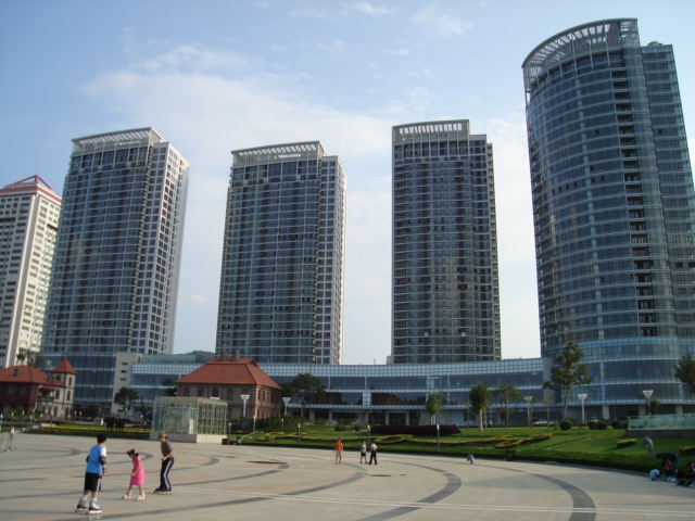 烟台天鸿凯旋城购物广场